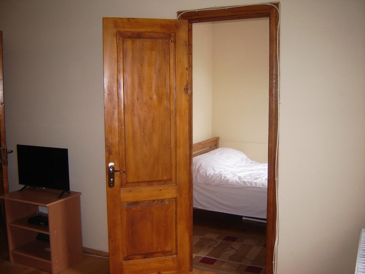 Old Metekhi Apartment Tbilisi Ngoại thất bức ảnh