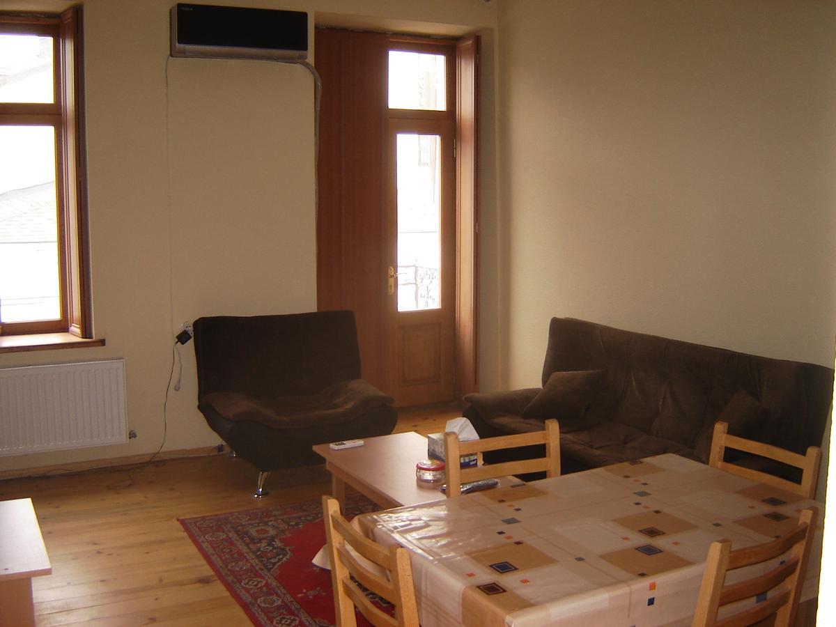 Old Metekhi Apartment Tbilisi Ngoại thất bức ảnh